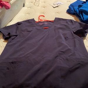 Urbane Performance scrub top